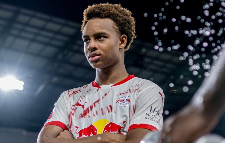 Cả MU và Chelsea đều đang 'thèm khát' Pogba mới của bóng đá châu Âu