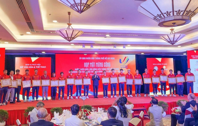 Esports Việt nhận cơn mưa bằng khen sau chiến tích tại SEA Games 31