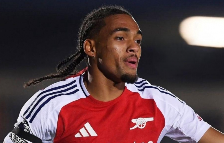 Cựu sao Arsenal thể hiện tình yêu đặc biệt với Malaysia