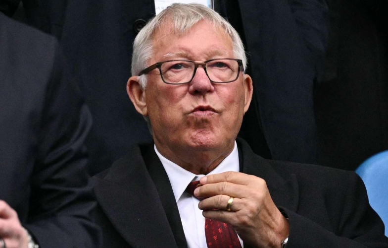 Sir Alex Ferguson khen cực mạnh tân binh của MU