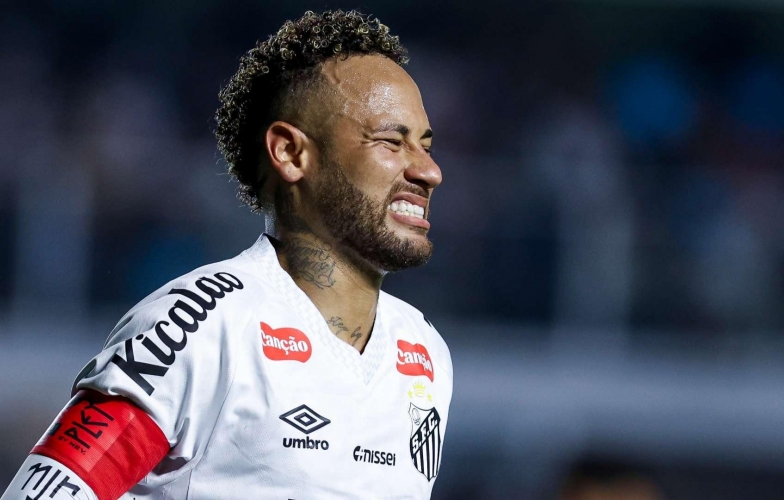 Neymar lên tiếng xin lỗi vì suýt làm CLB lâm nguy