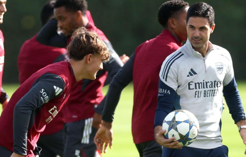 Thần đồng trăm năm có 1 của Arsenal nhận được sự công nhận cực lớn