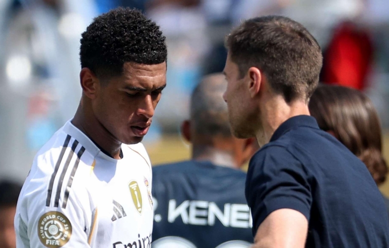 Xabi Alonso lên tiếng về Bellingham giữa tin đồn rạn nứt tình cảm