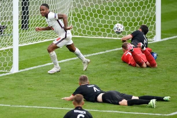 Video Anh 1-0 Đức: Sterling tiếp tục tỏa sáng cho ĐT Anh