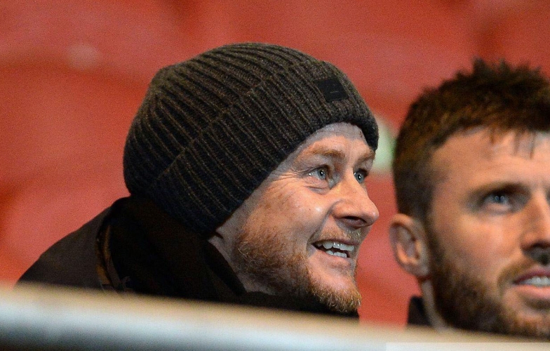 Solskjaer và Carrick cùng tái xuất, người cũ MU giành trọn 3 điểm