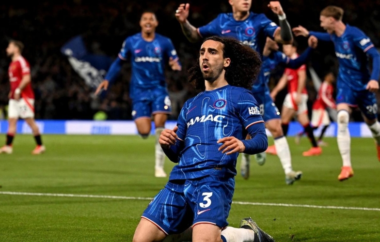 Cucurella tỏa sáng, Chelsea thắng nhọc MU để bảo toàn tấm vé dự cúp C1