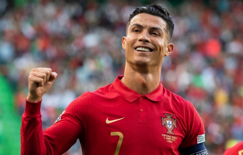40 tuổi, Ronaldo vẫn khiến mọi đối thủ phải khiếp sợ