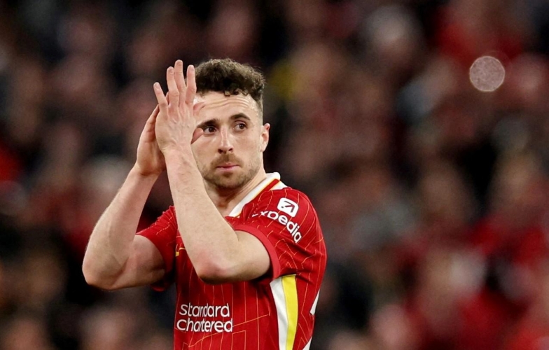 Jota đột ngột qua đời, Liverpool rối ren trên TTCN