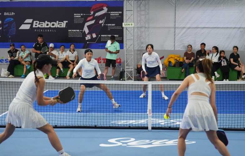 Pickleball và tranh cãi 'đánh dở thì hét nhỏ thôi' gây bão mạng