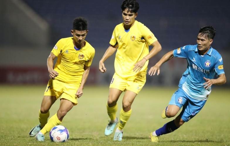 Tranh cãi Bình Phước hay Bình Định sẽ thế chỗ Quảng Nam ở V-League