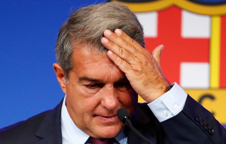 Thêm ngôi sao ra đi, Barca chỉ còn 17 cầu thủ trong đội Một