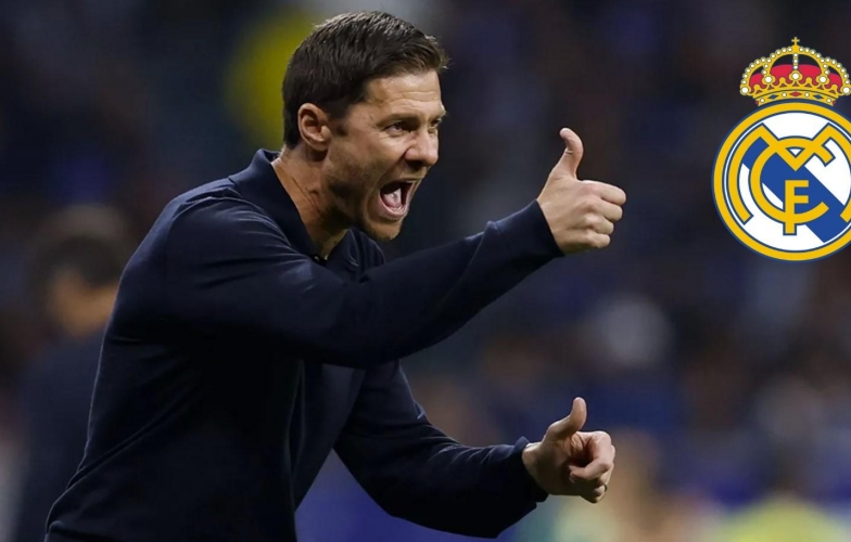 Xabi Alonso đã mỉm cười!