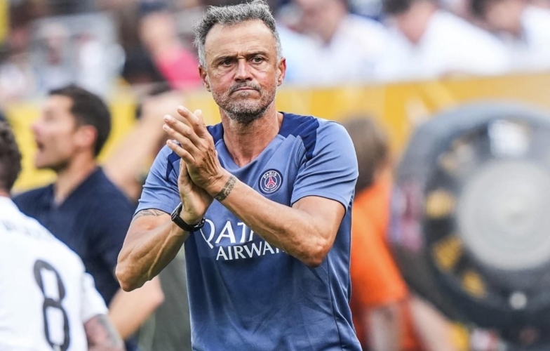 Mất Hakimi, PSG nhắm ngay 'siêu hậu vệ' Ngoại hạng Anh