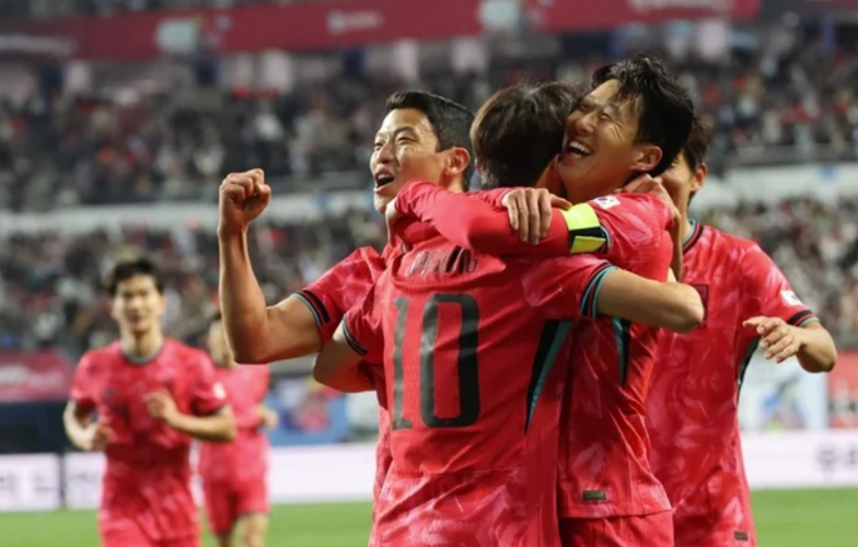 Báo Hàn bùng nổ, nức lời ca ngợi siêu phẩm đá phạt của Son Heung-min