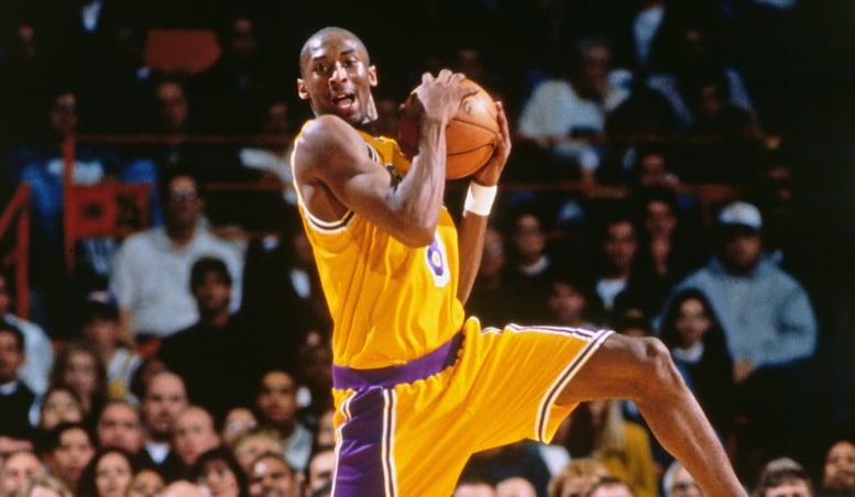 Áo đấu của Kobe Bryant được đấu giá lên tới hàng triệu đô la