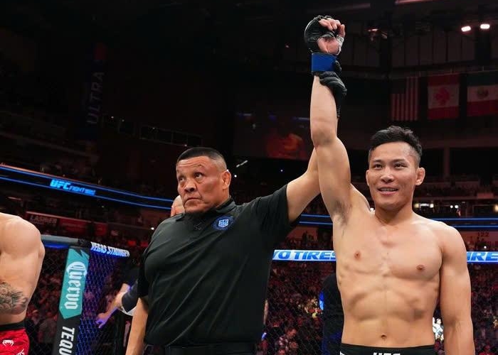 Quang Lê giành chiến thắng lịch sử tại UFC, bỏ túi tiền tỉ