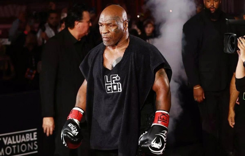 Mike Tyson tiết lộ lí do lên sàn ở tuổi 60