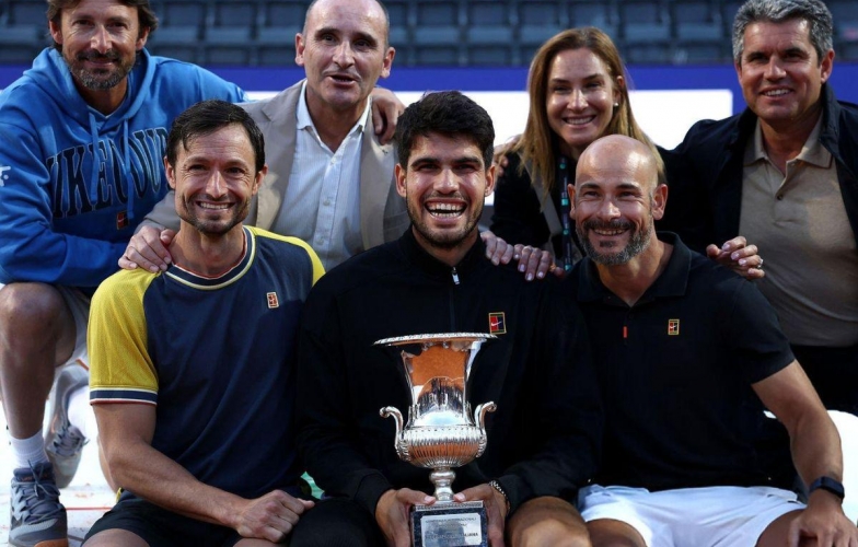 'Nghiền nát' Sinner, Alcaraz lần đầu đăng quang Rome Masters