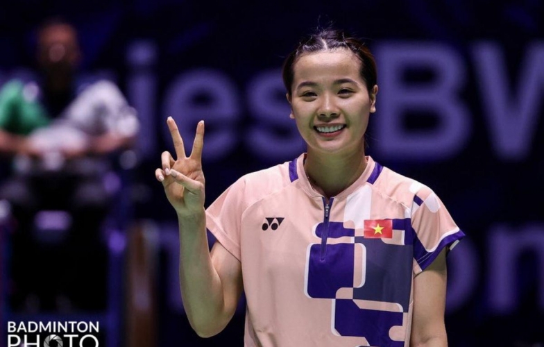 Ngược dòng thắng HCV SEA Games, Nguyễn Thùy Linh lọt tứ kết Vietnam Open 2025