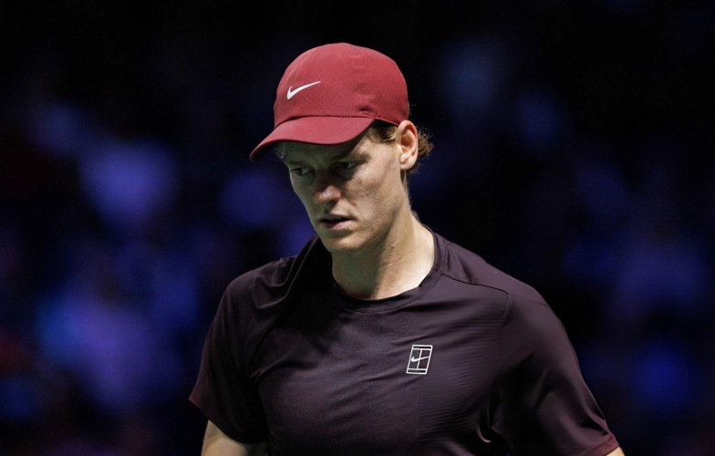 Sinner báo tin không mấy khả quan trước thềm tứ kết Paris Masters