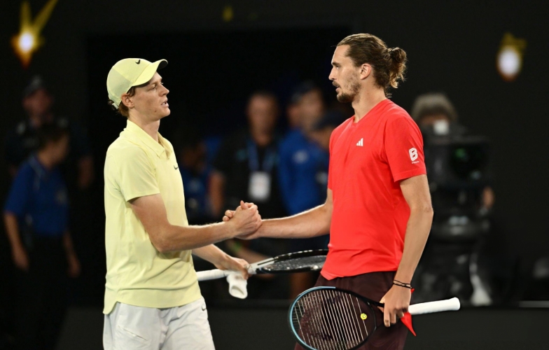 Đè bẹp Zverev 6-0 6-1, Sinner thẳng tiến chung kết Paris Masters