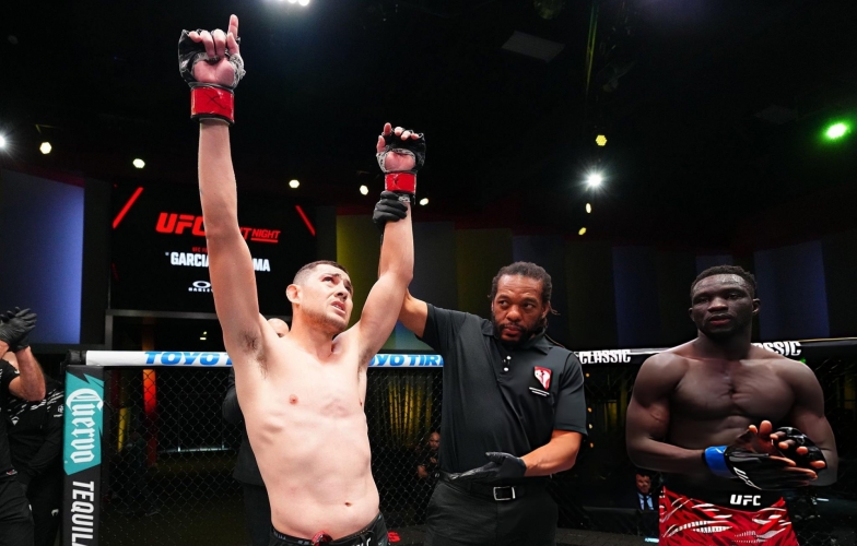 UFC Fight Night 263: Steve Garcia hạ gọn David Onama trong hiệp 1
