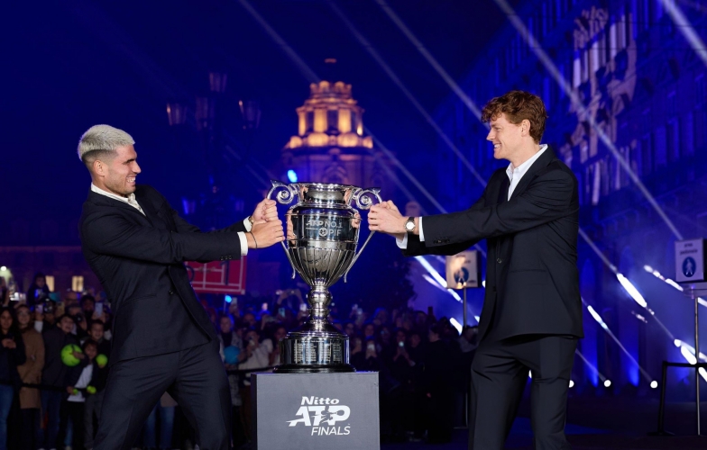 Trực tiếp tennis Jannik Sinner vs Carlos Alcaraz, 0h00 ngày 17/11