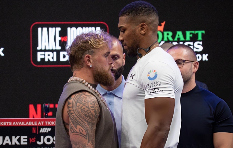 Anthony Joshua tập với 'hàng khủng' để đấu Jake Paul