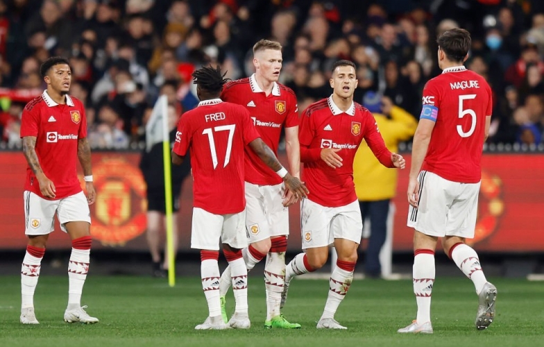 Tin MU mới nhất 16/7: Man Utd thị uy sức mạnh, Ronaldo 'chê' đại gia giàu mỏ