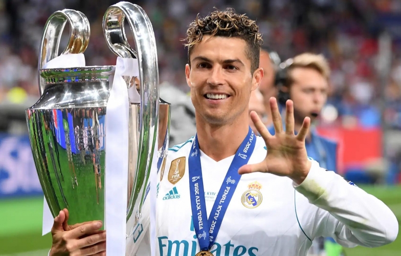 Vỡ mộng tại Al Nassr, Ronaldo được biết về khả năng tái xuất Real