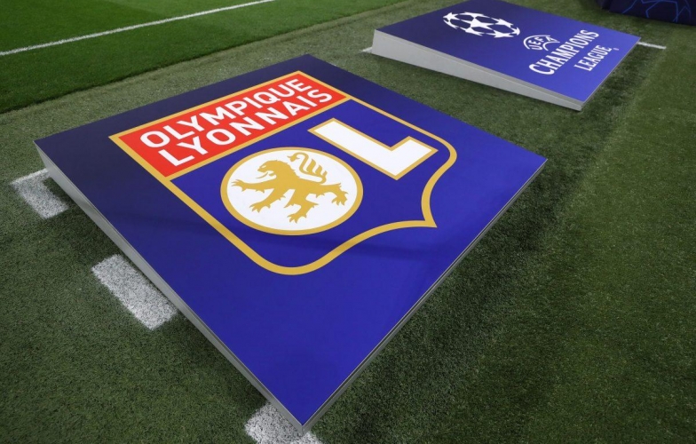 Lyon: Từ ông kẹ châu Âu đến vực sâu tại Ligue 2