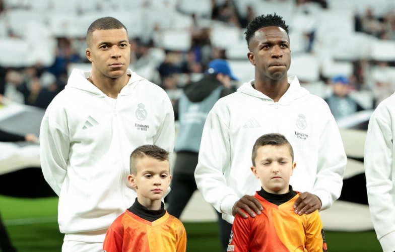 Alonso tái thiết, Real Madrid đưa ra lựa chọn giữa Mbappe và Vinicius