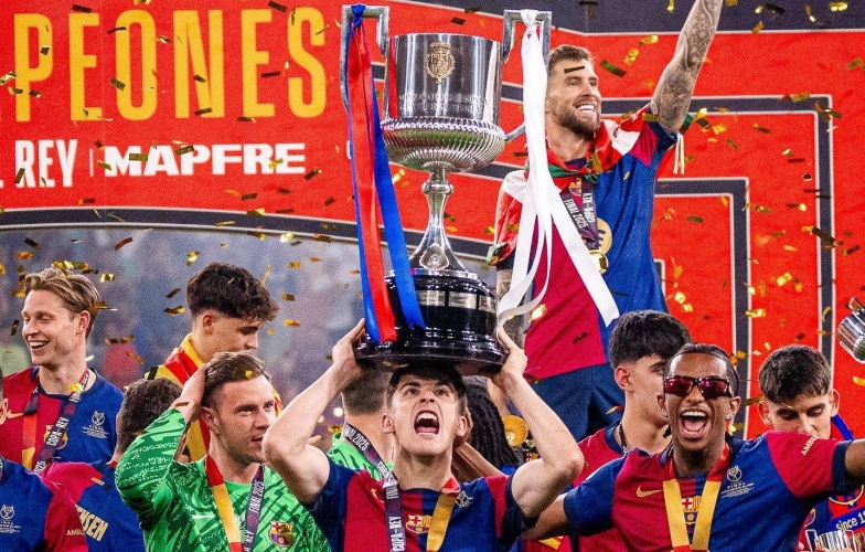 Barca bất ngờ nhận đòn đau từ công thần số 1