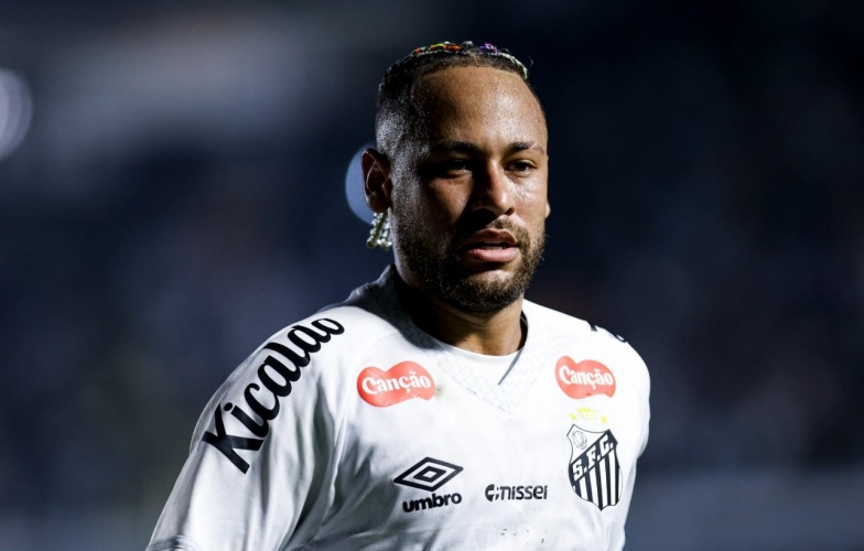Neymar tiếp tục rơi vào 'vòng xoáy ác mộng' tại Brazil
