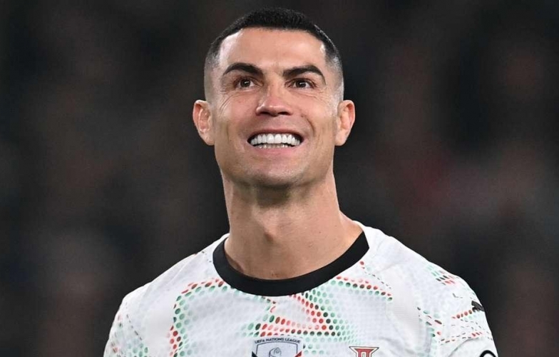 CHÍNH THỨC: Ronaldo phá vỡ sự im lặng sau tấm thẻ đỏ tai tiếng