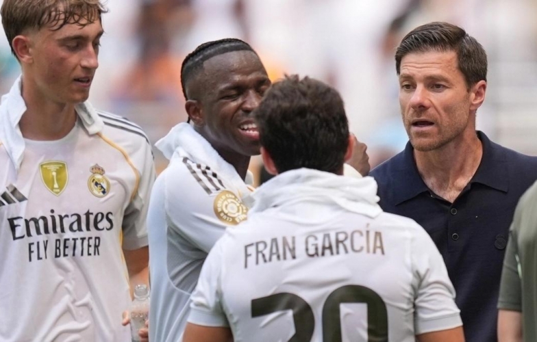 Real Madrid bị phá hoại, lộ diện loạt 'cừu đen' lật đổ Xabi Alonso