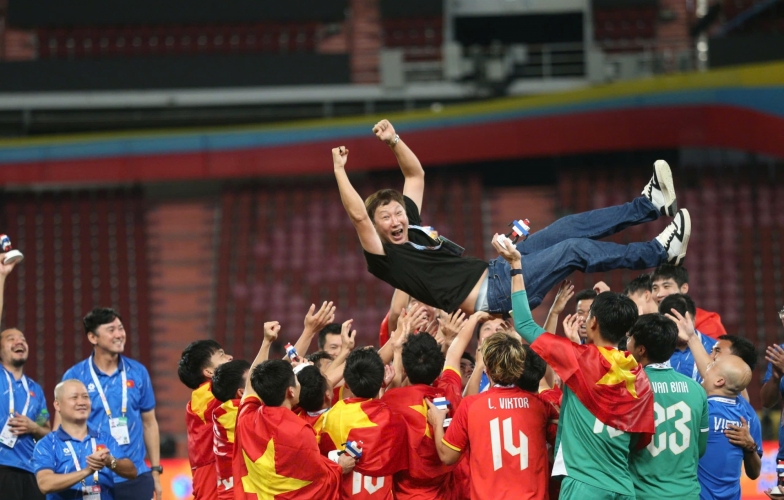 Báo Hàn Quốc thốt lên 1 điều khi U22 Việt Nam lên ngôi SEA Games