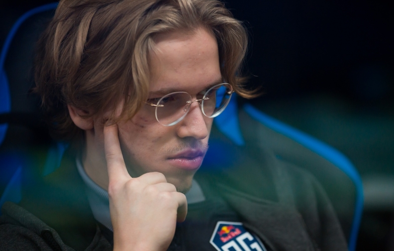 DOTA 2: Topson kể lại một sự cố gần đây về việc hợp tác với ana