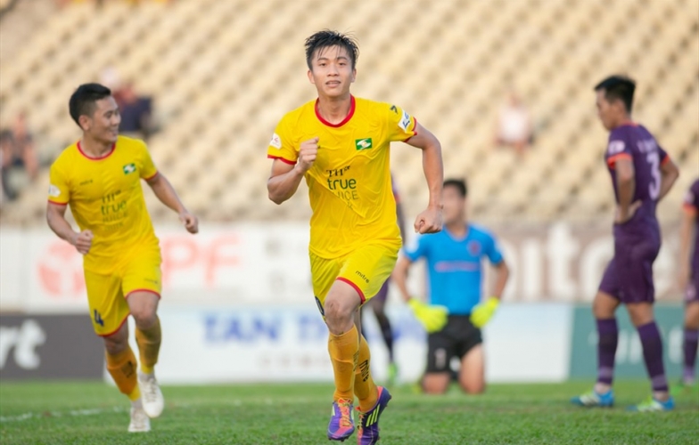 Phan Văn Đức với sứ mệnh giúp SLNA trụ lại sân chơi V-League