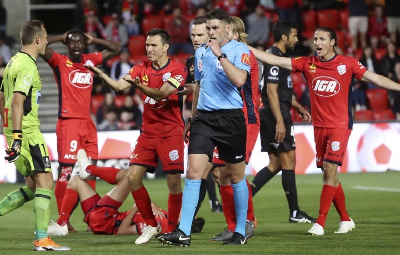 Nhận định Newcastle Jets vs Adelaide United: Kẻ 8 lạng, người nửa cân