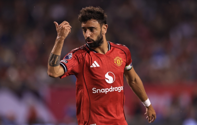 Bruno Fernandes thừa nhận 'không hạnh phúc' 1 điều tại MU