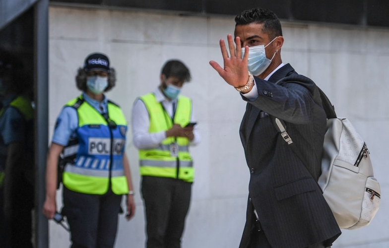 Được đáp ứng điều kiện, Ronaldo gia nhập ông lớn châu Âu?