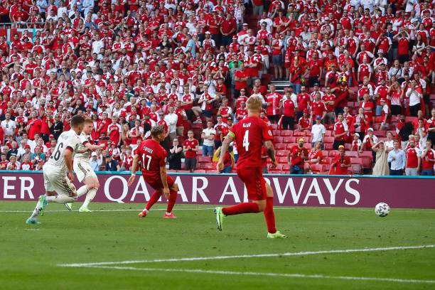 Xác định 2 đội góp mặt ở vòng 1/8 Euro 2021