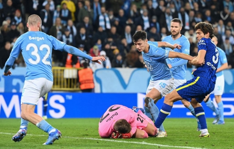 Đội đầu tiên chính thức bị loại ở Cúp C1 2021/22