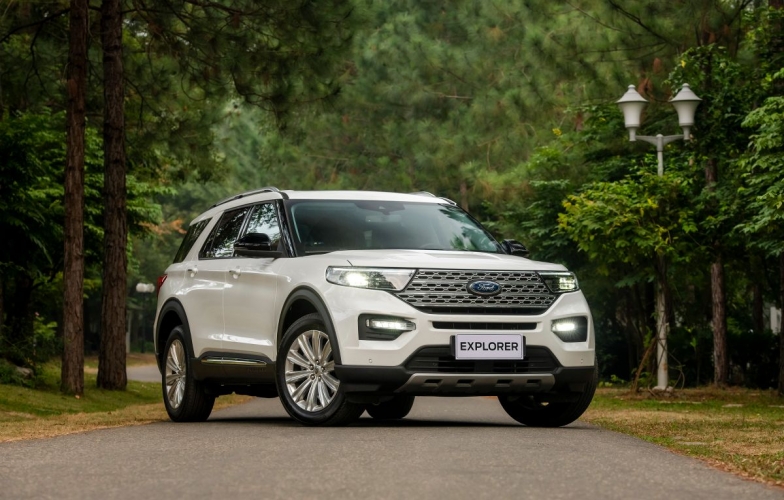 Ford Explorer 2022 bị bán kèm 'lạc' đến 300 triệu đồng, và sắp rơi vào diện 'hàng hiếm'