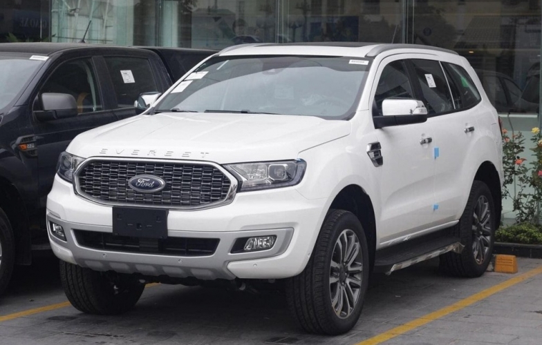 Ford Everest đời cũ giảm sâu đến 80 triệu đồng, 'dọn chỗ' đón thế hệ mới