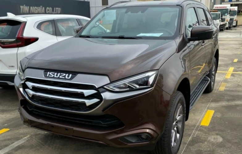 Isuzu mu-X 2022 chốt lịch ra mắt tại Việt Nam, tham vọng 'vượt mặt' Everest 2022