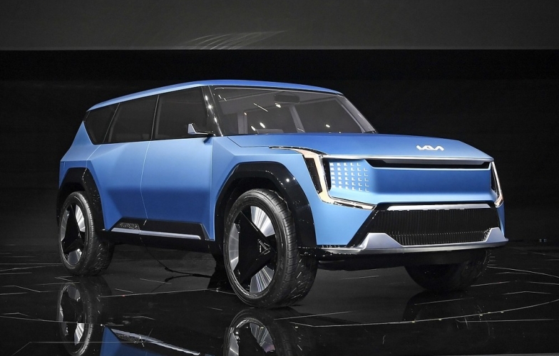 Cận cảnh Kia EV9 'bằng da bằng thịt' - đối thủ 'đáng gờm' của VinFast VF9 trong tương lai