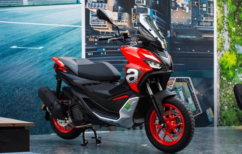 Xe tay ga Ý Aprilia SR GT200 ra mắt Việt Nam, giá chưa tới 100 triệu đồng, đấu Honda ADV 160