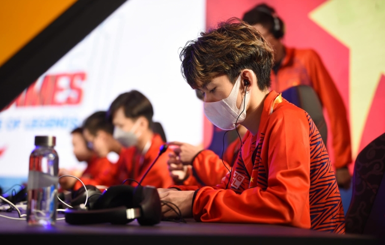 Kết quả Tốc Chiến Nam SEA Games 31 ngày 15/5: Huy chương vàng đầu tiên cho eSports Việt Nam
